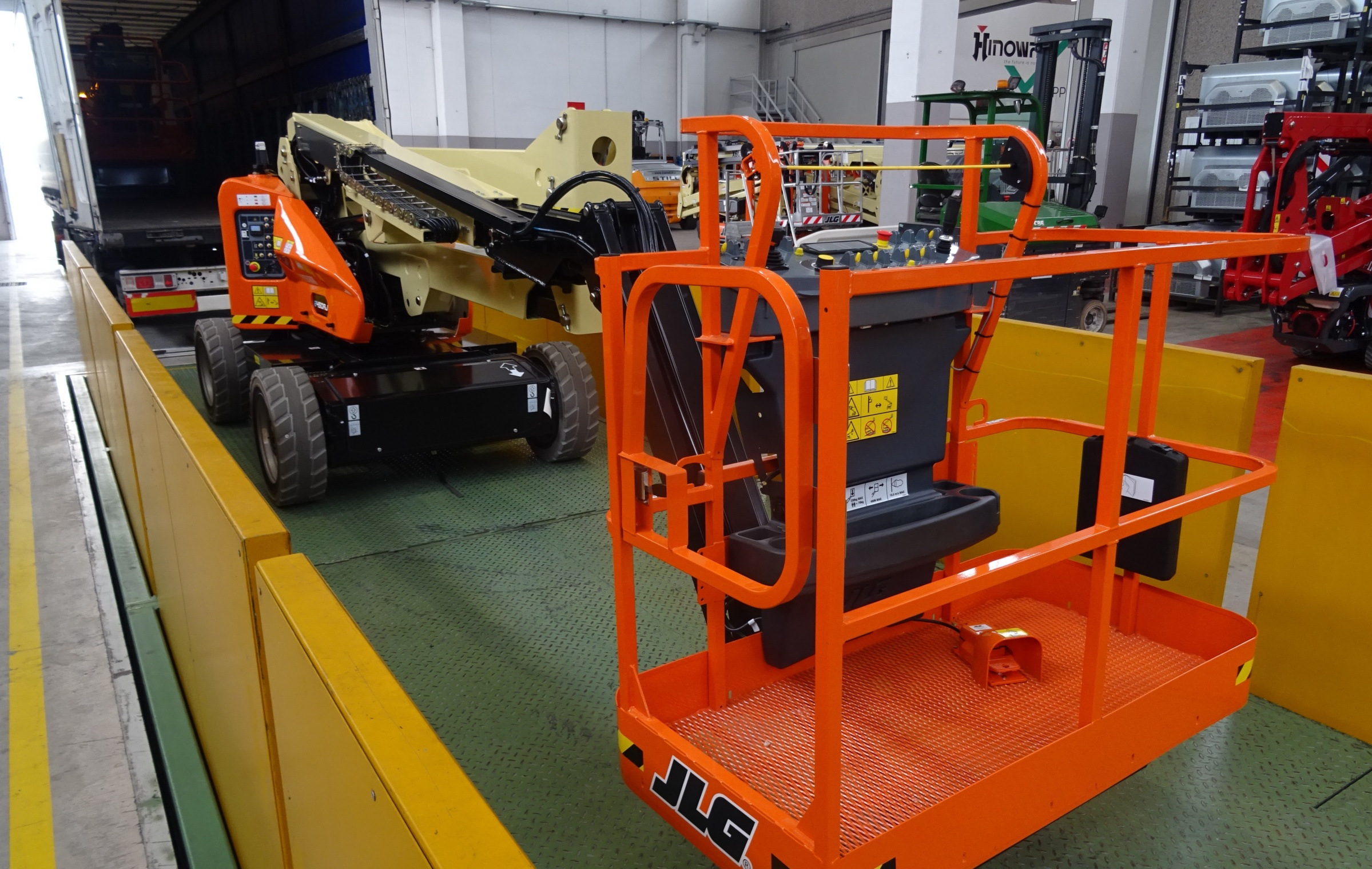 <p><strong>© JLG </strong></p>